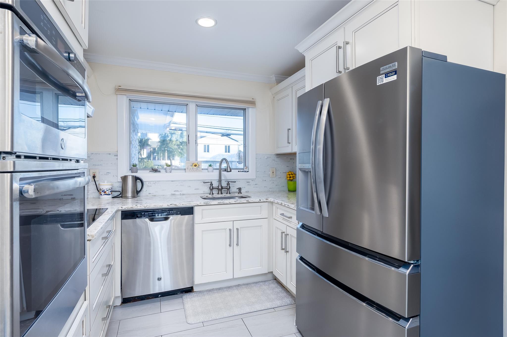 327 Niles Street, Oceanside, New York image 14