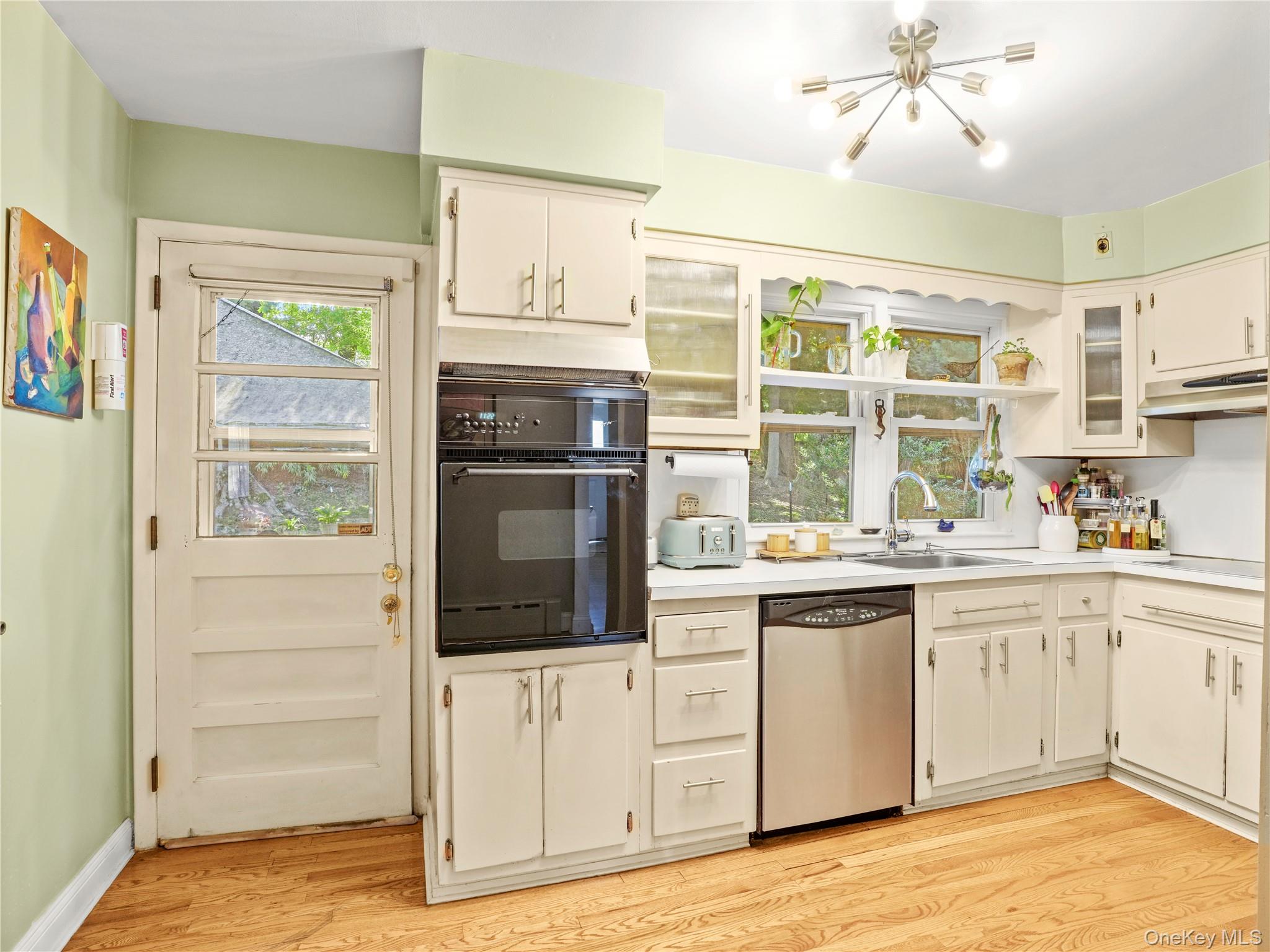 1035 Shore Acres Drive