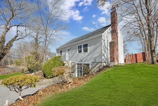 122 Vernon Valley Road, East Northport, New York image 3