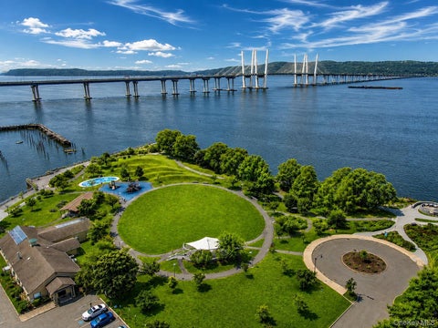 Condo For Sale - 143 W Main Street<br/> Westchester County, Tarrytown, NY 10591