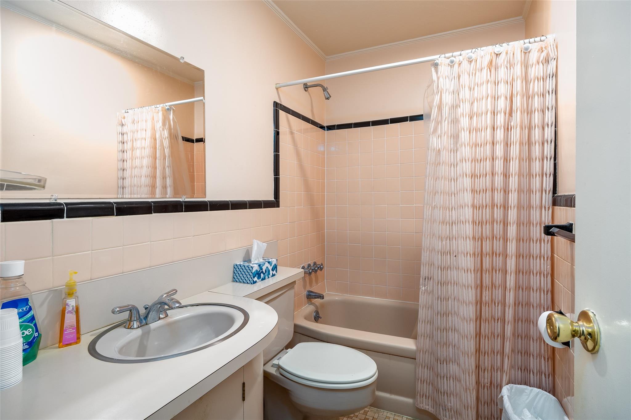 1 Hawthorne Road, East Norwich, New York image 33