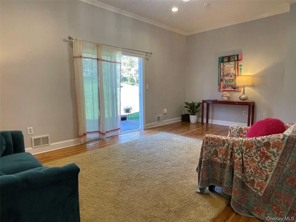 Photo of 74 Village Green, Bardonia, NY 10954 (MLS # 968378)