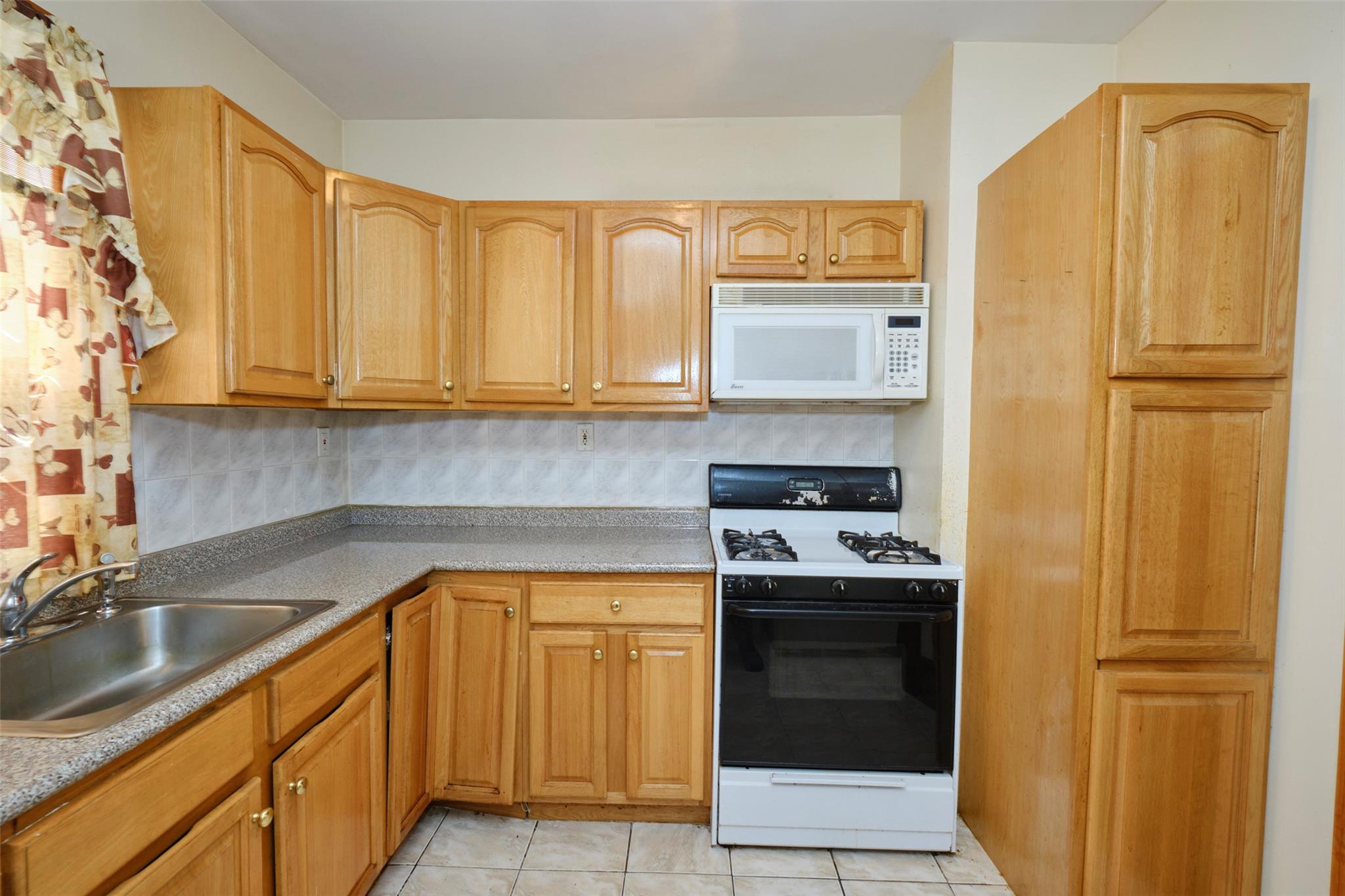 90-62 204th Street, Hollis, New York image 13