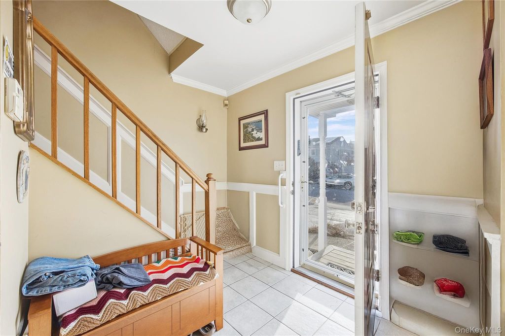 Photo of 1191 E 3rd Avenue, Bay Shore, NY 11706 (MLS # 951076)