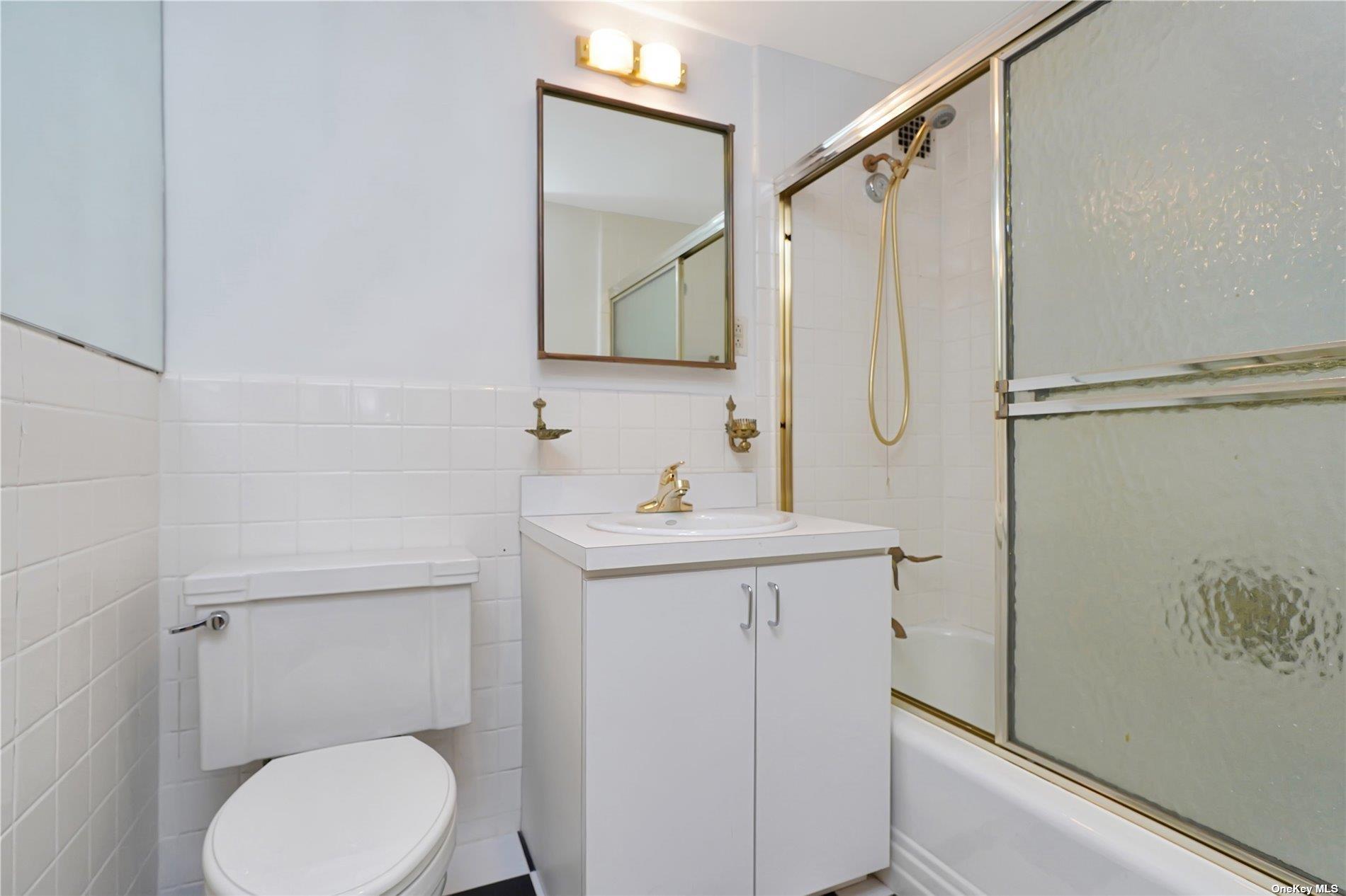 New York, New York 10022, United States, 2 Bedrooms Bedrooms, ,2 BathroomsBathrooms,Residential,Active,29411