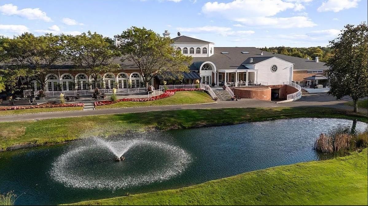 75 The Woods, Commack, New York image 47