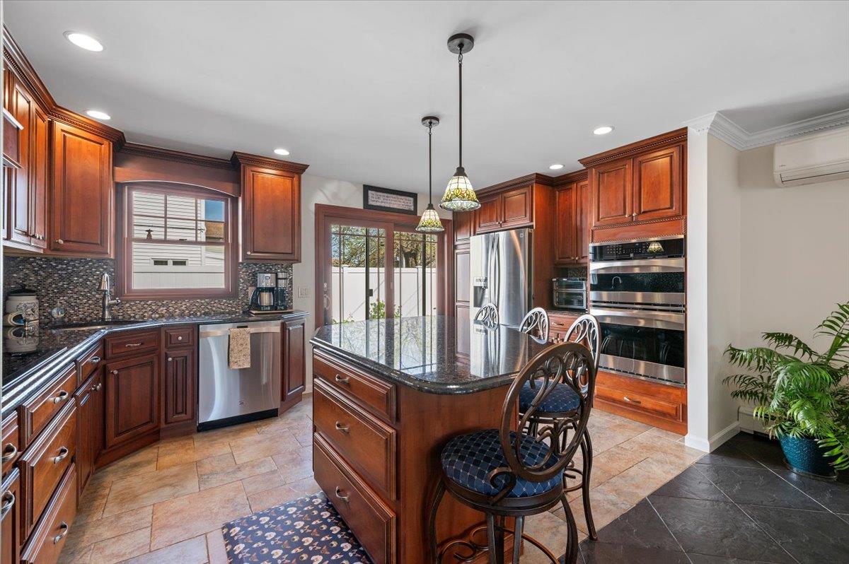 340 Martin Place, Bethpage, New York image 12