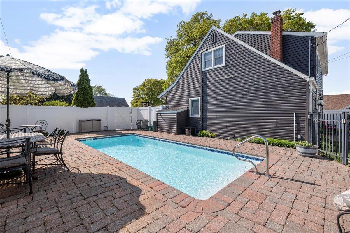 340 Martin Place, Bethpage, New York image 37