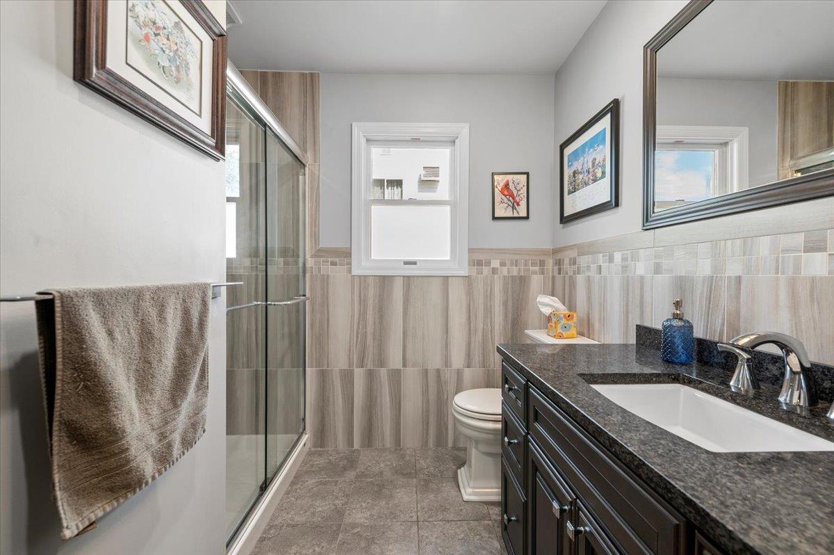 340 Martin Place, Bethpage, New York image 20
