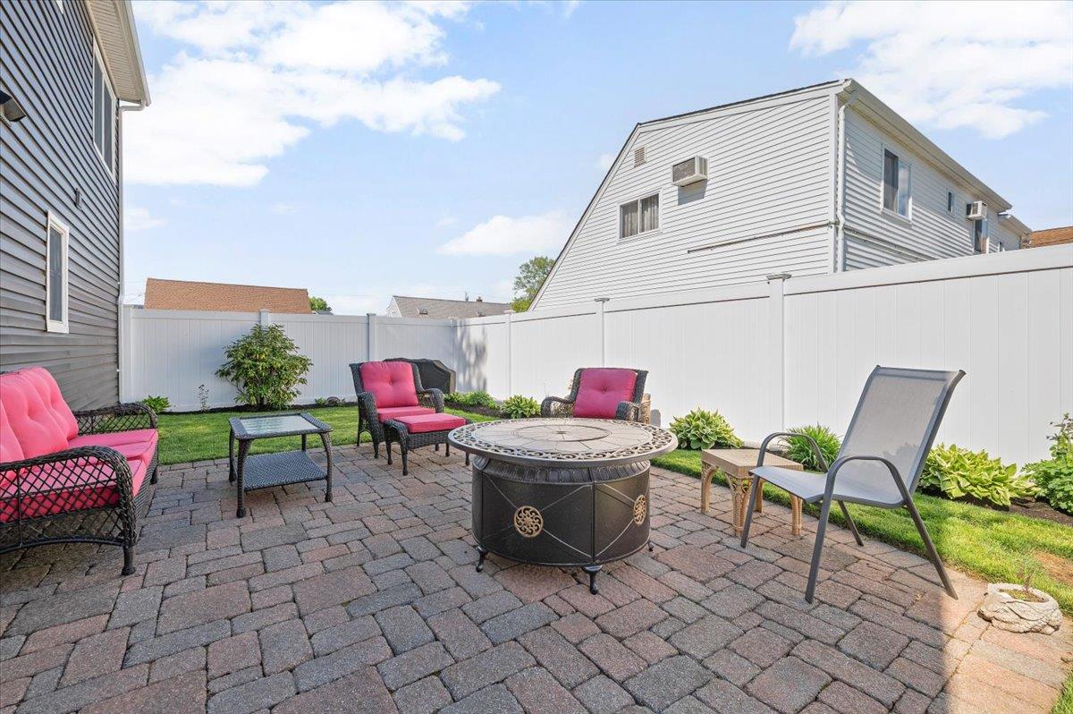 340 Martin Place, Bethpage, New York image 32