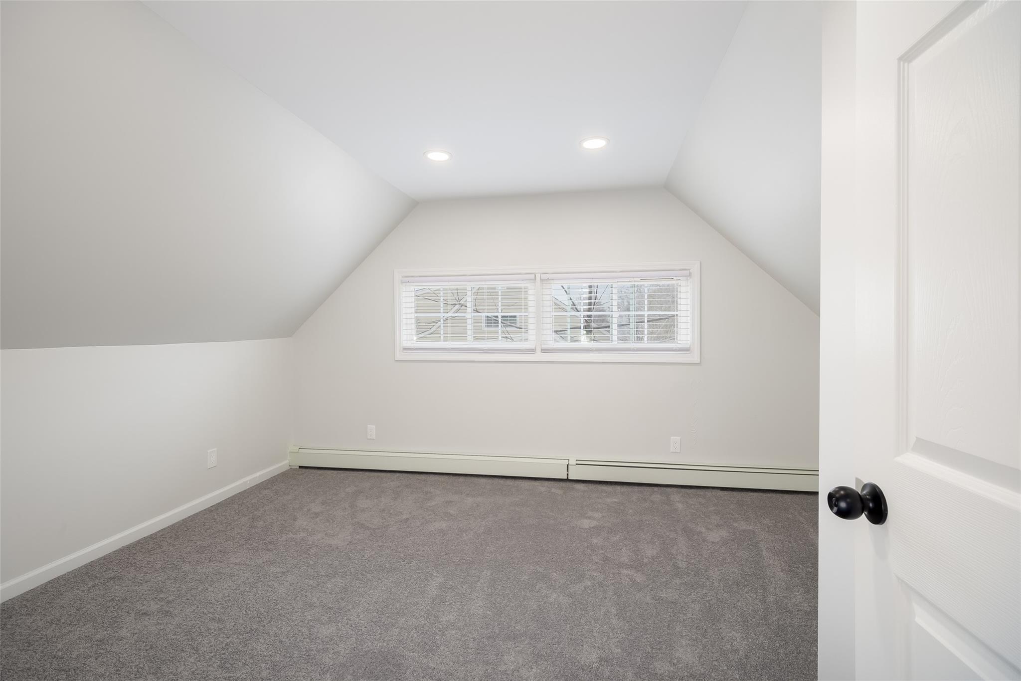 9 Tiptop Lane, Hicksville, New York image 20