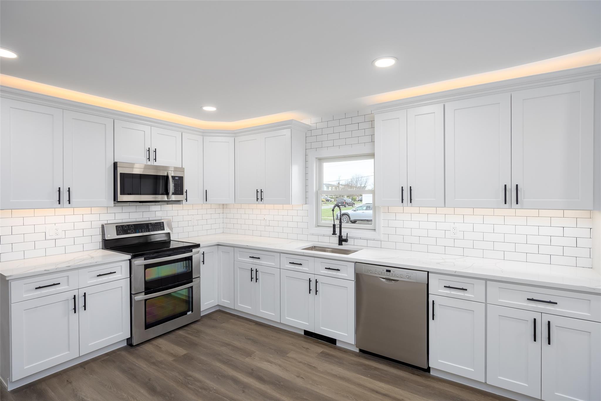 9 Tiptop Lane, Hicksville, New York image 5