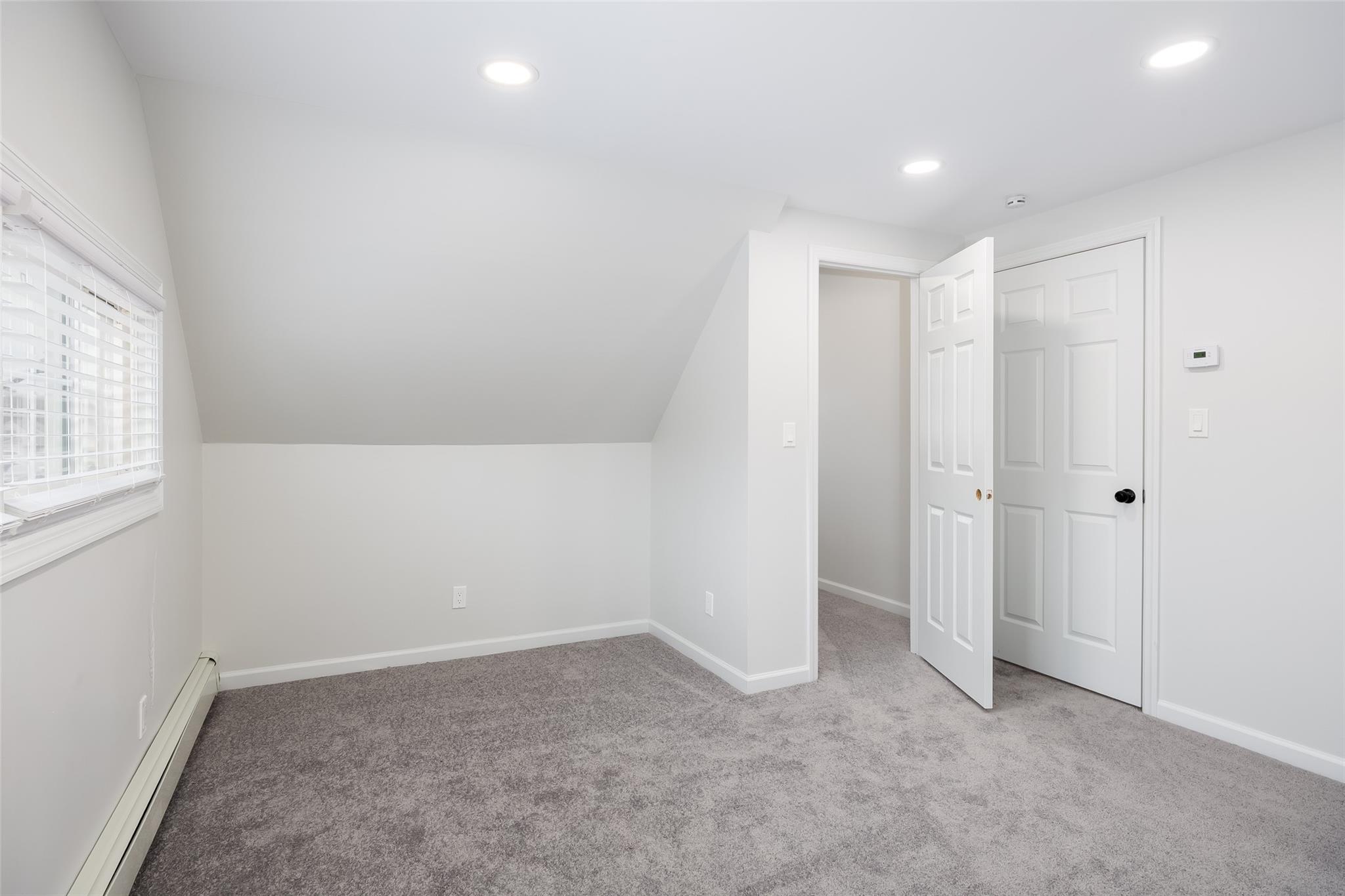 9 Tiptop Lane, Hicksville, New York image 21