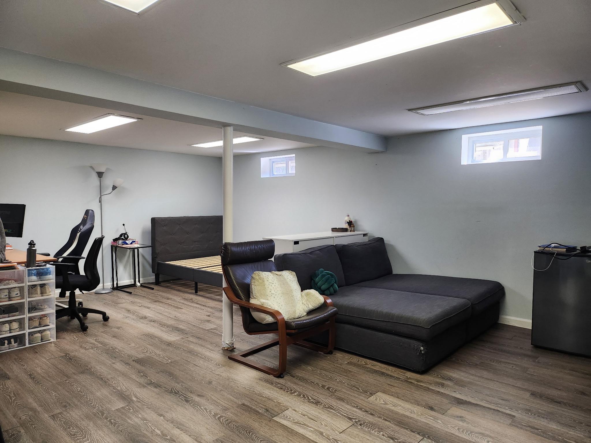 12 Jamaica Avenue, Plainview, New York image 14
