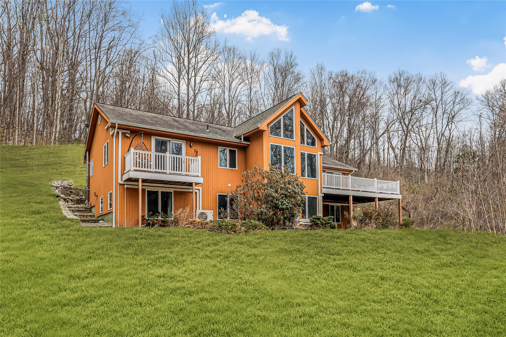 24 Babbling Brook Lane, Cold Spring, New York image 1