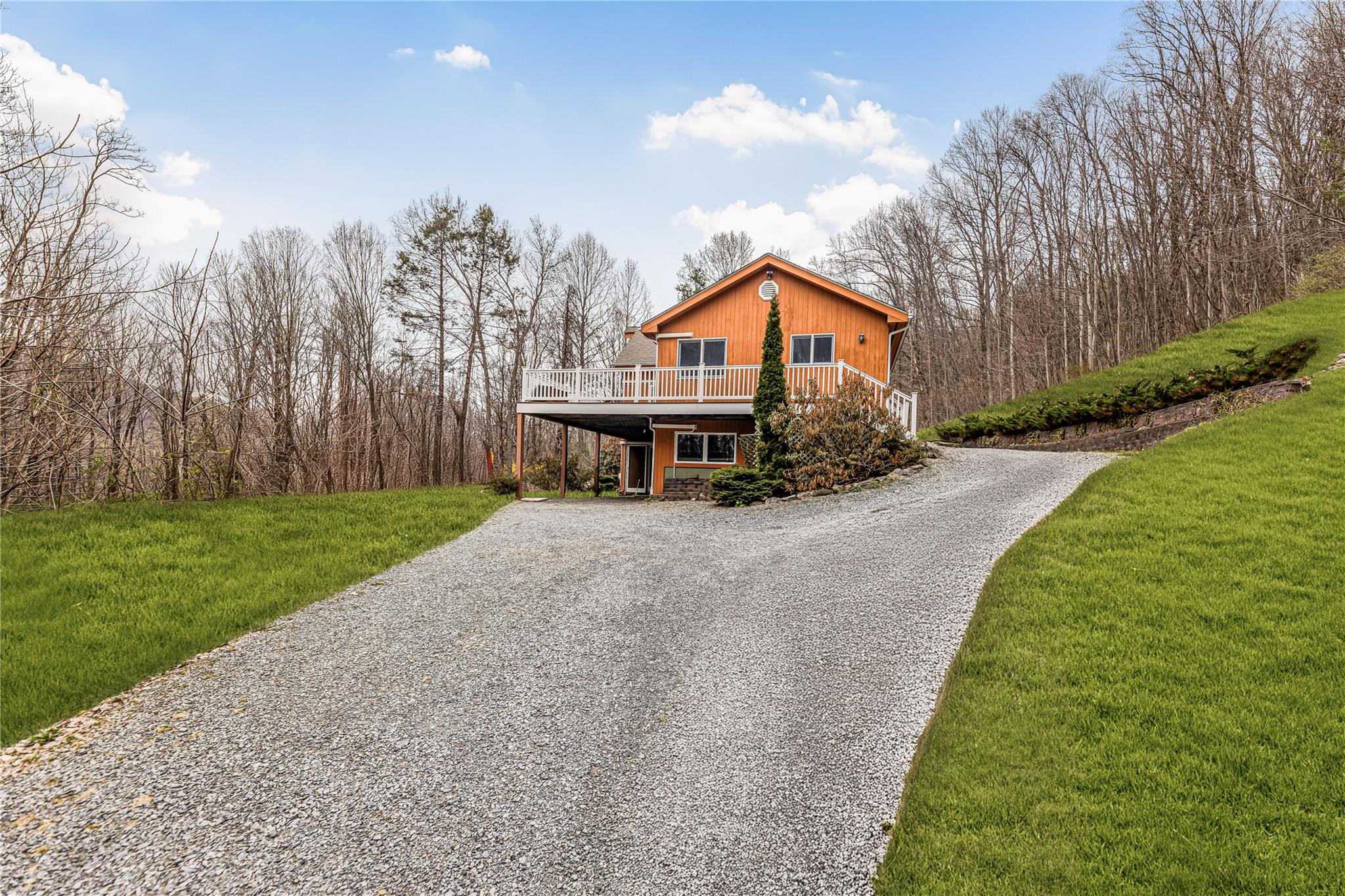 24 Babbling Brook Lane, Cold Spring, New York image 2