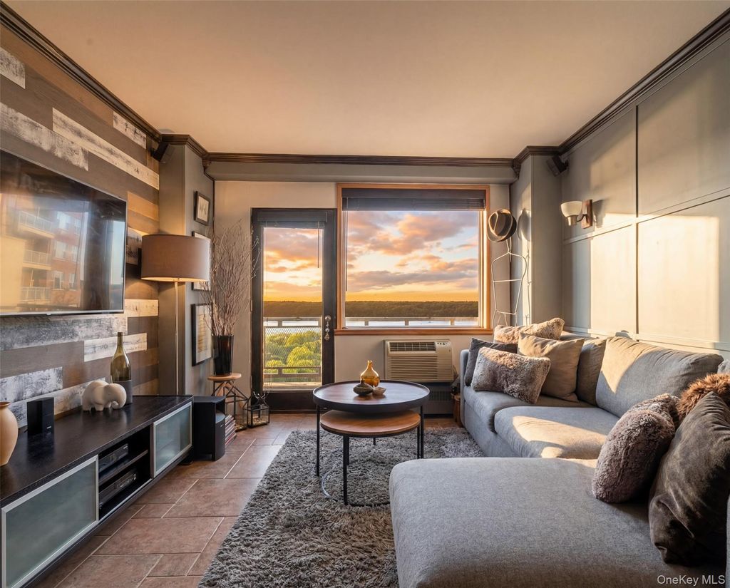 Photo of 5800 Arlington Avenue #20L, Bronx, NY 10471 (MLS # 987235)