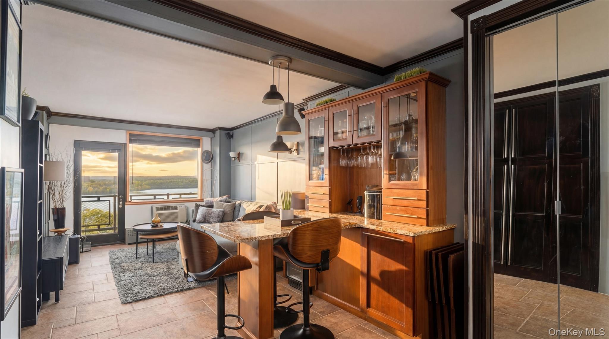 5800 Arlington Avenue 20L