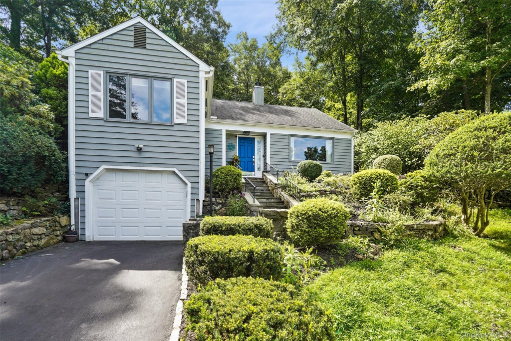 Photo of 59 Peach Court, Goldens Bridge, NY 10526 (MLS # 1034043)