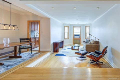 Homes For Sale - 77-14 113th Street #5V<br/> Forest Hills, NY 11375