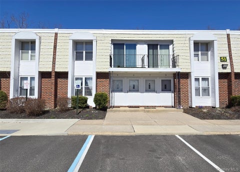 Homes For Sale - 51 Rocky Point Yaphank Rd #5<br/> Rocky Point, NY 11778
