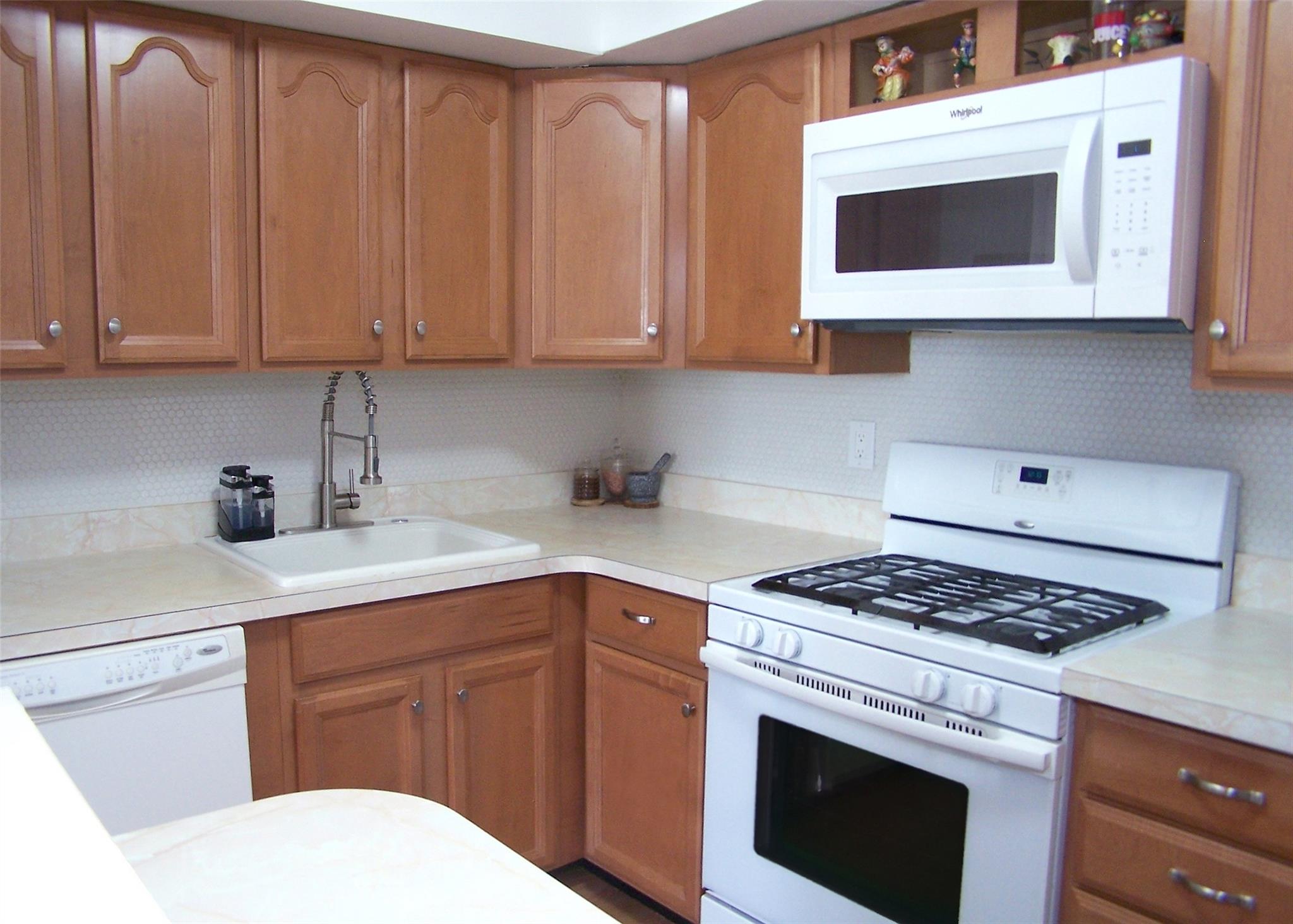 51 Rocky Point Yaphank Rd #5, Rocky Point, New York image 8