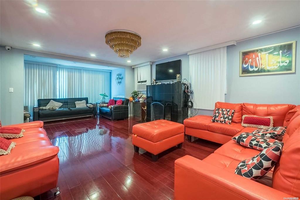 17442 Polhemus Avenue, Jamaica, New York image 3
