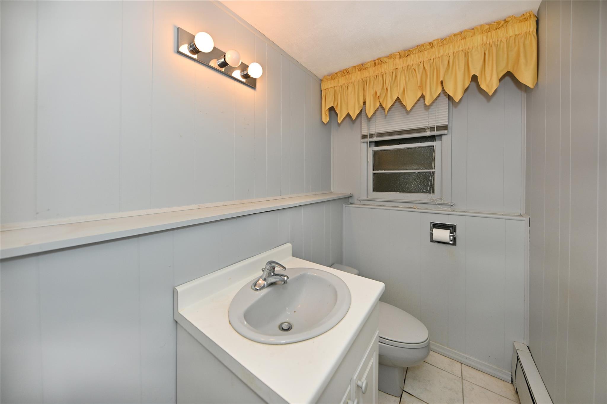 26 Greenridge Way, Spring Valley, New York image 8