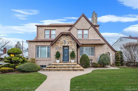 Multifamily For Sale - 175 Rockaway Parkway<br/> Valley Stream, NY 11580