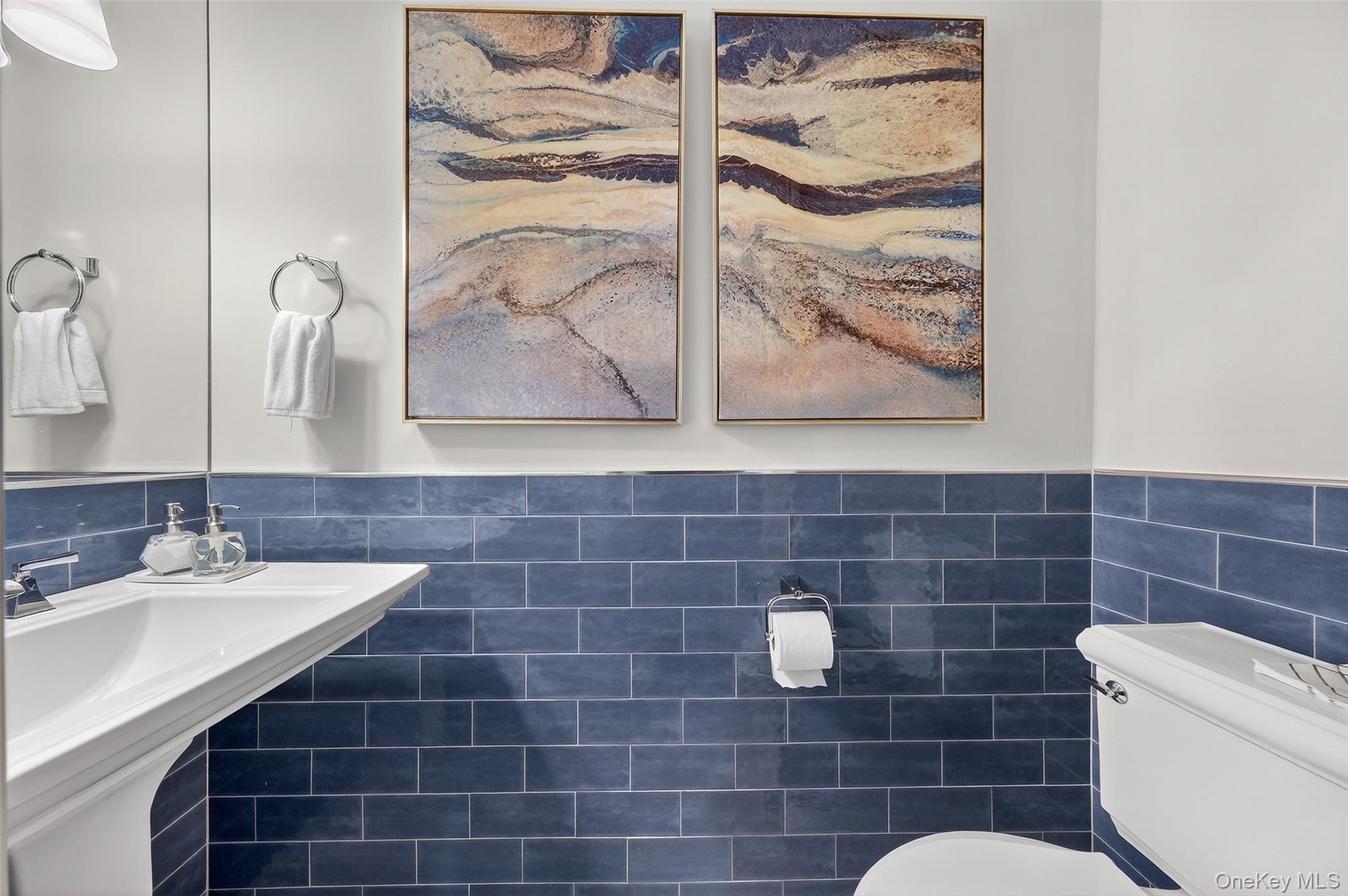 Cold Spring, New York 10516, United States, 2 Bedrooms Bedrooms, ,3 BathroomsBathrooms,Residential,Active,218992