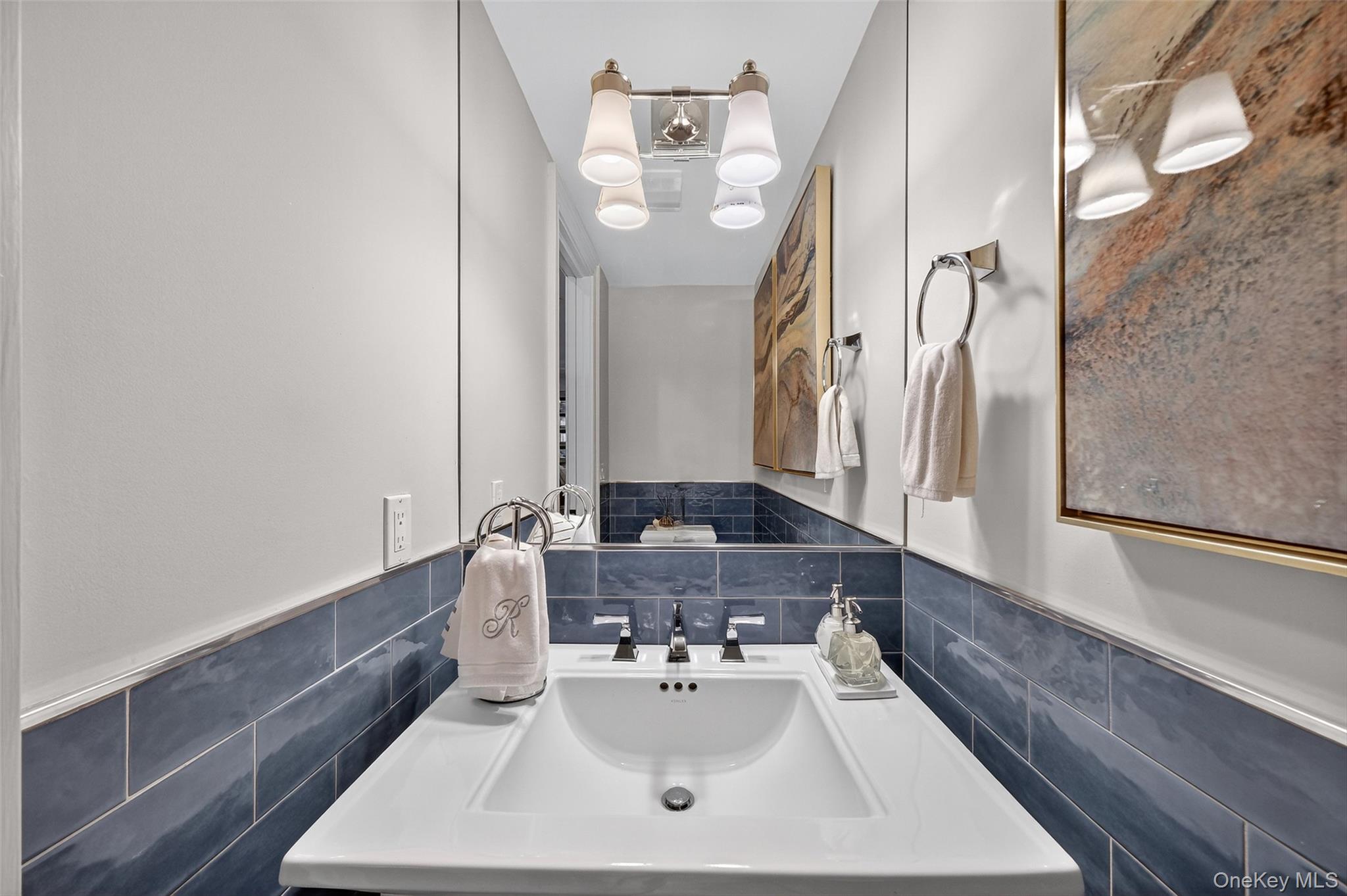 Cold Spring, New York 10516, United States, 2 Bedrooms Bedrooms, ,3 BathroomsBathrooms,Residential,Active,218992