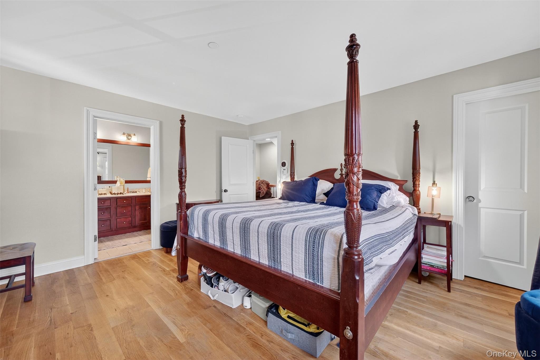 Cold Spring, New York 10516, United States, 2 Bedrooms Bedrooms, ,3 BathroomsBathrooms,Residential,Active,218992