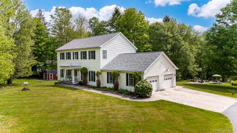Homes For Sale - 369 Grey Road<br/> Sullivan County, South Fallsburg, NY 12779