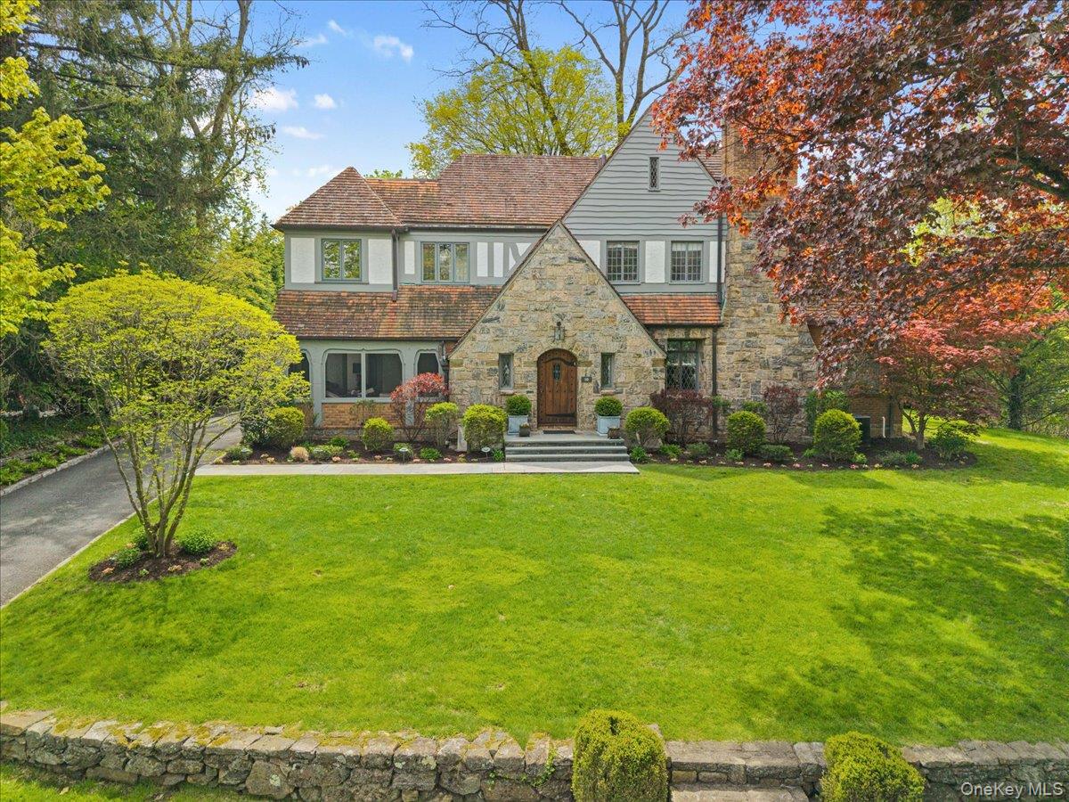 10 Locust Ridge Road