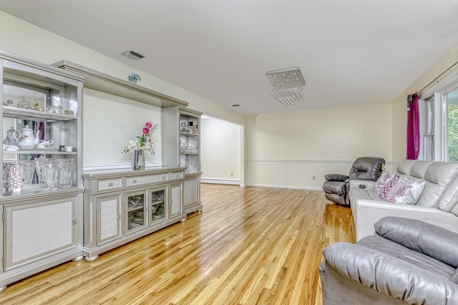 54 Greenridge Way, Spring Valley, New York image 7