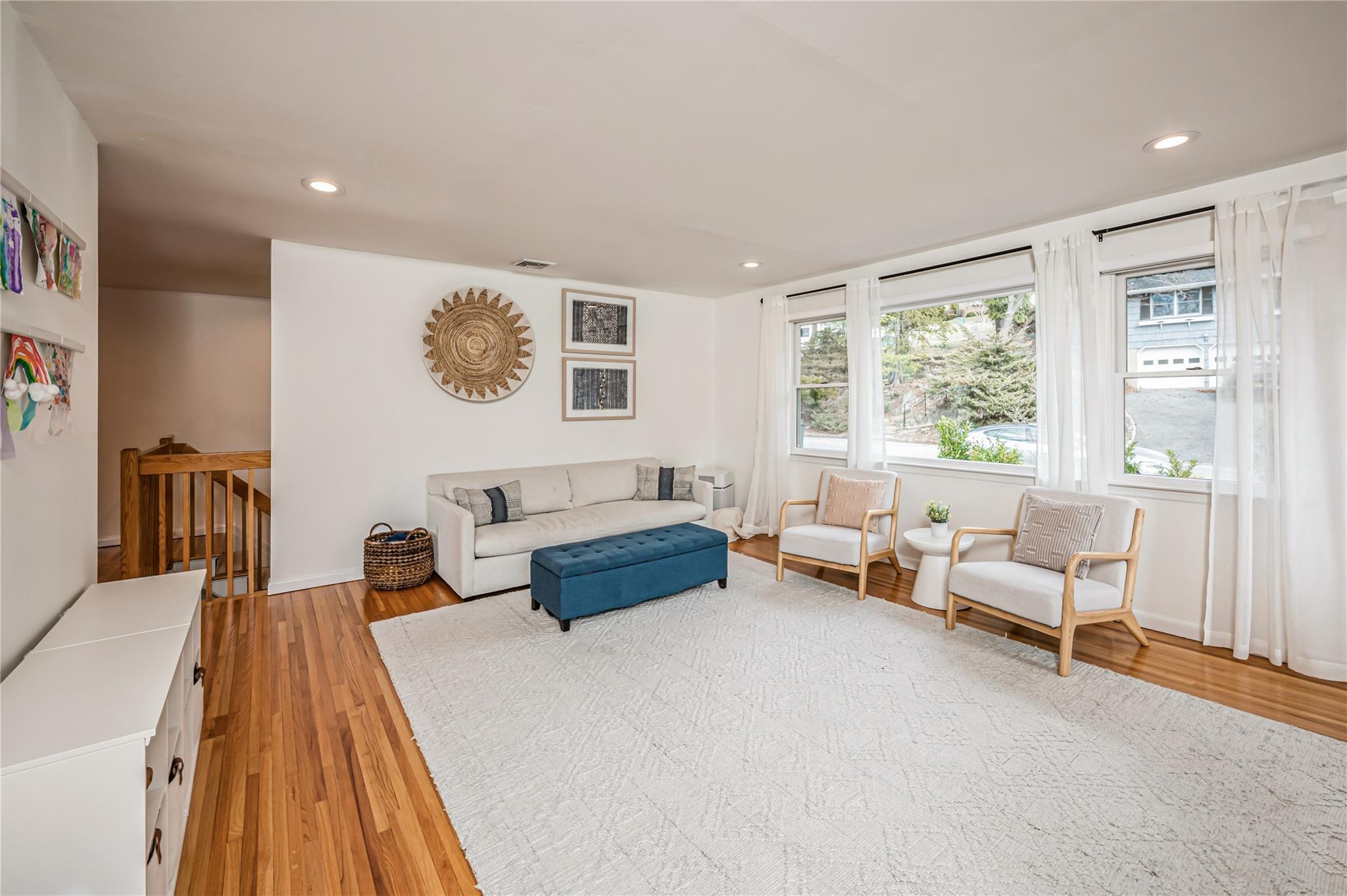90 Sycamore Lane, Irvington, New York image 4