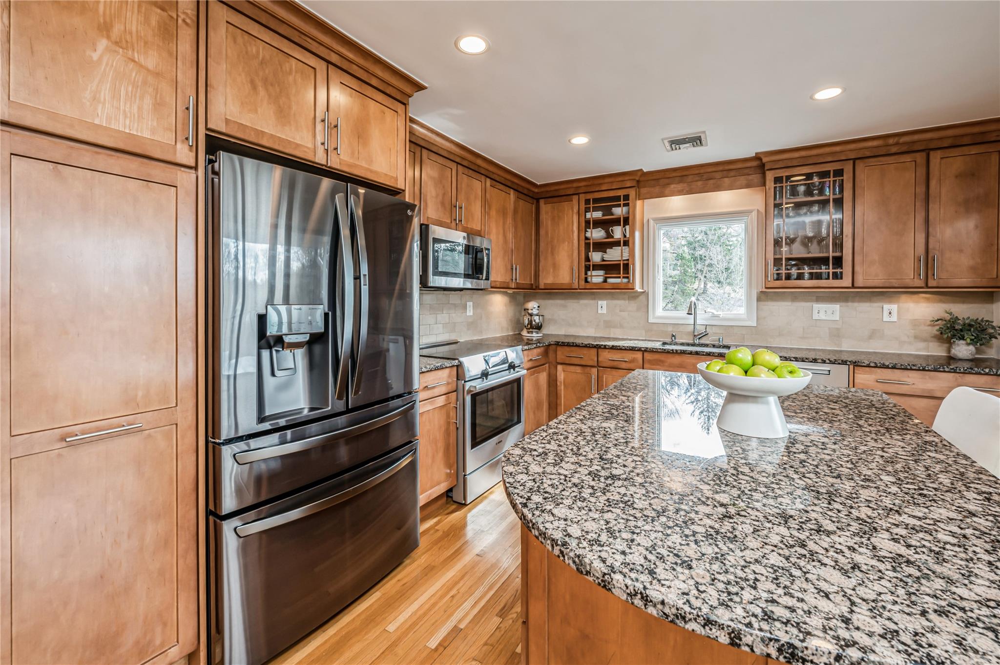 90 Sycamore Lane, Irvington, New York image 6