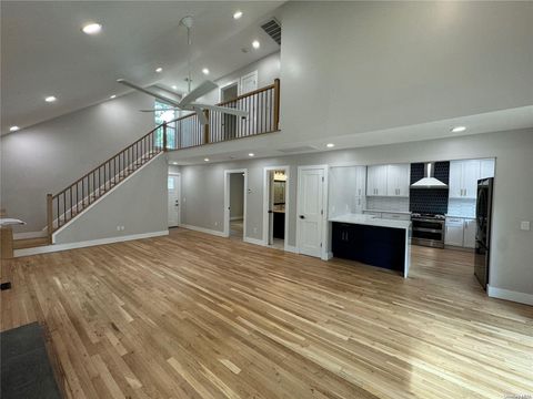 102 Gardiner Avenue East Hampton NY 11937