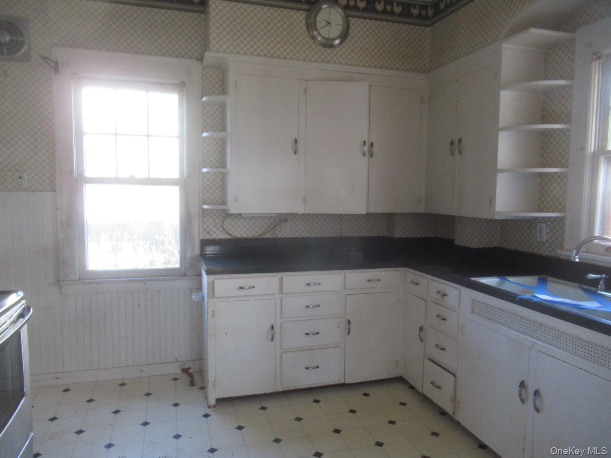 72 Waterstone Road