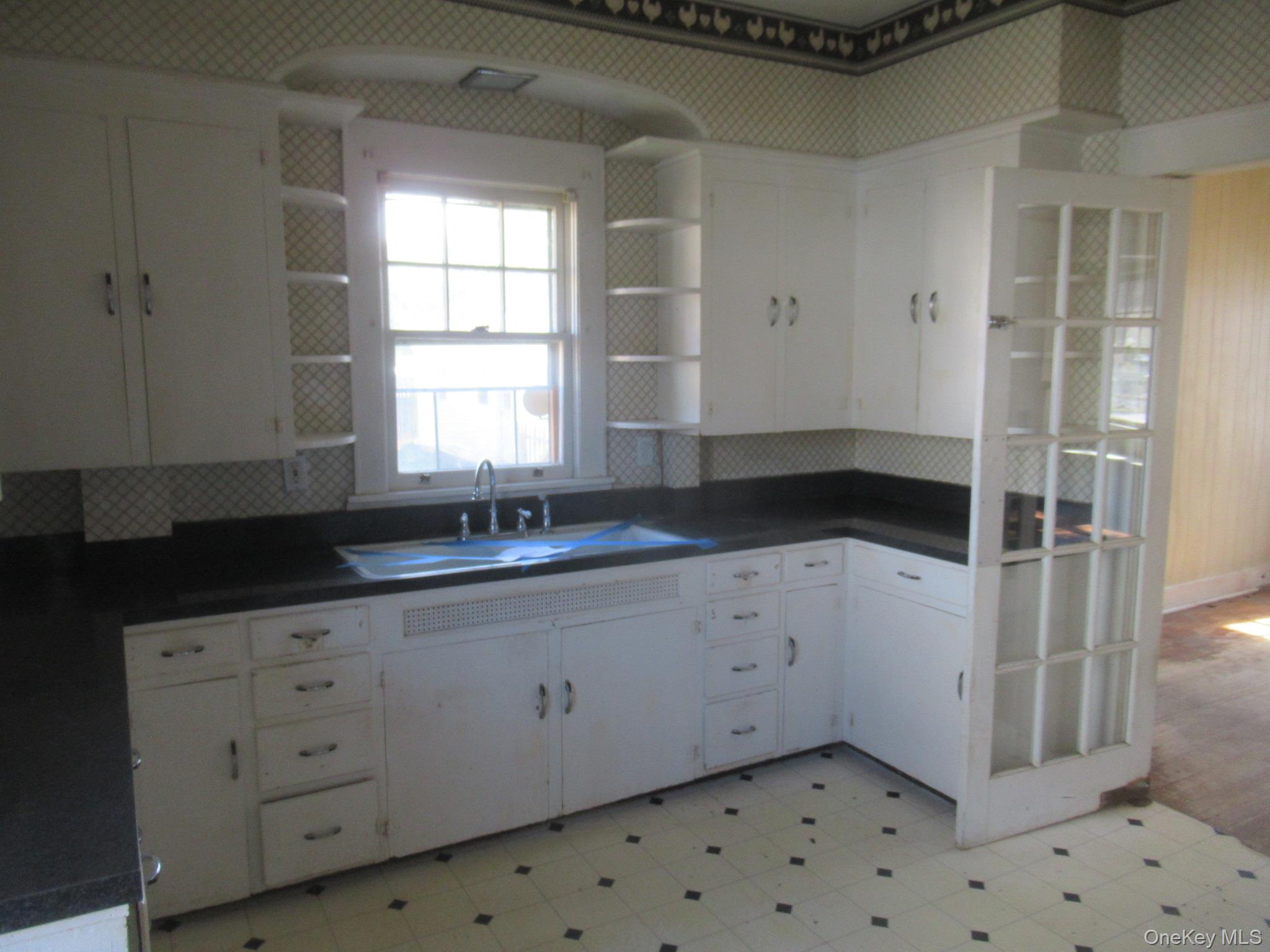 72 Waterstone Road