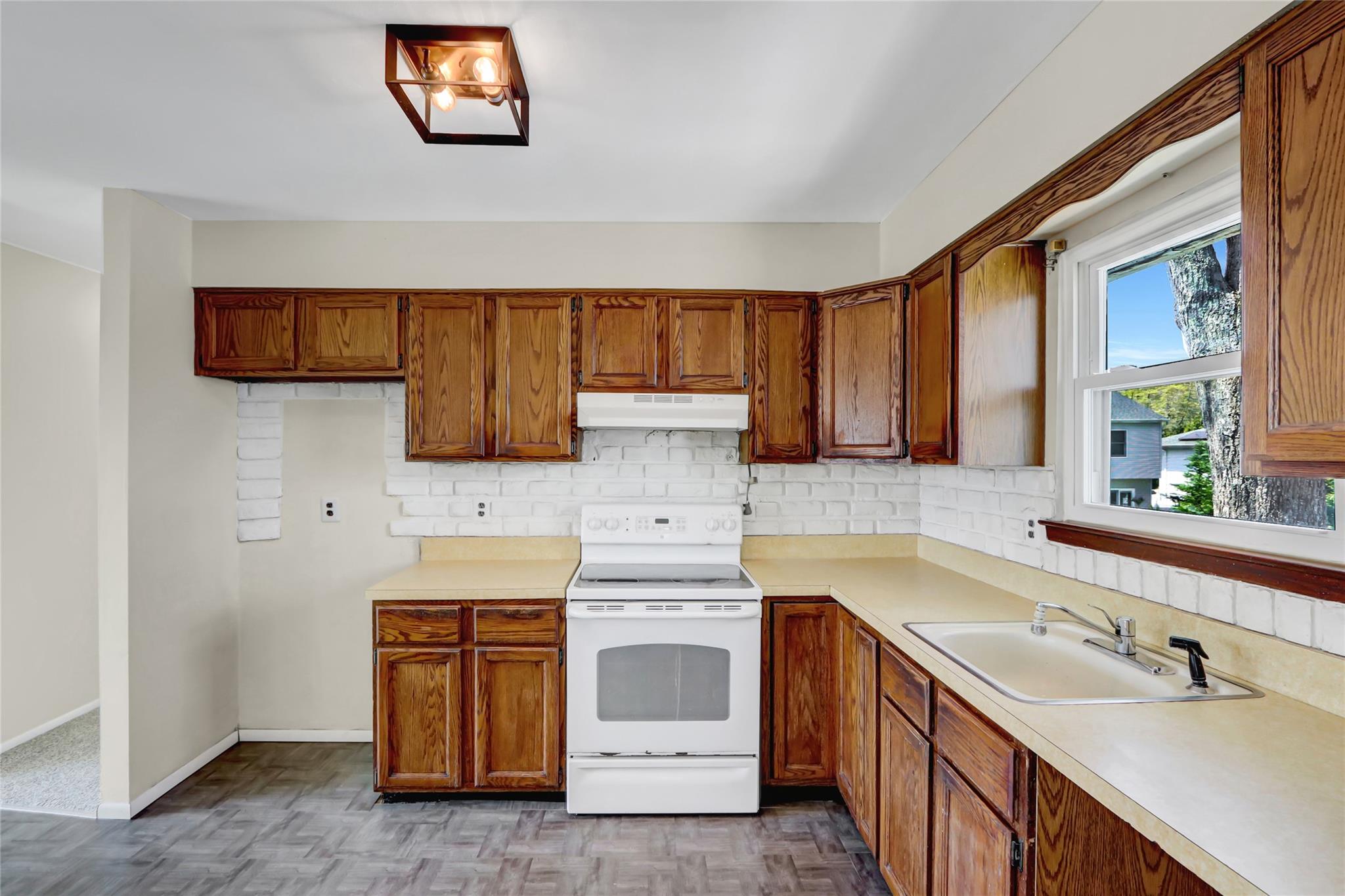 12 Wyant Avenue, Ronkonkoma, New York image 11