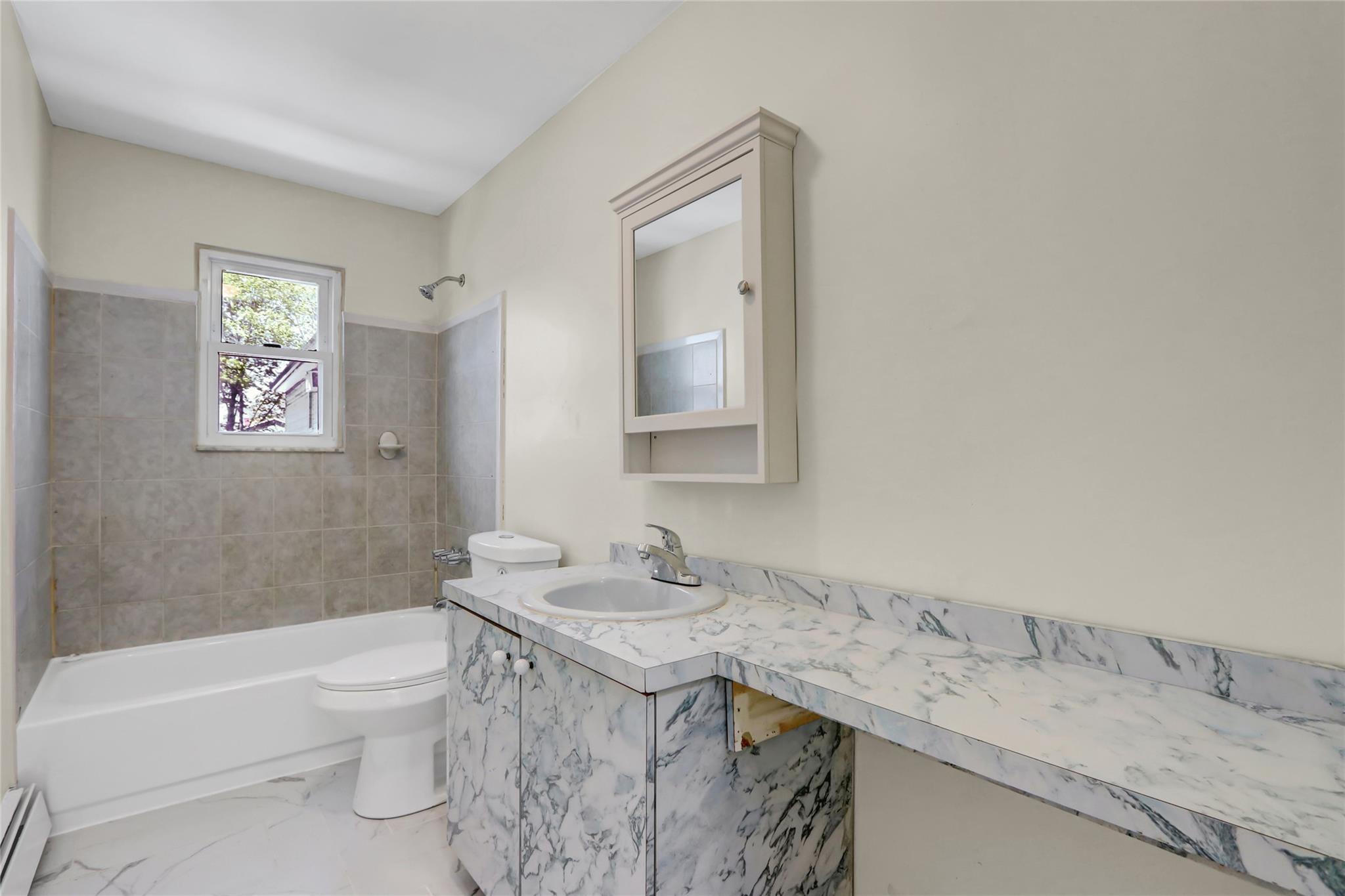 12 Wyant Avenue, Ronkonkoma, New York image 16
