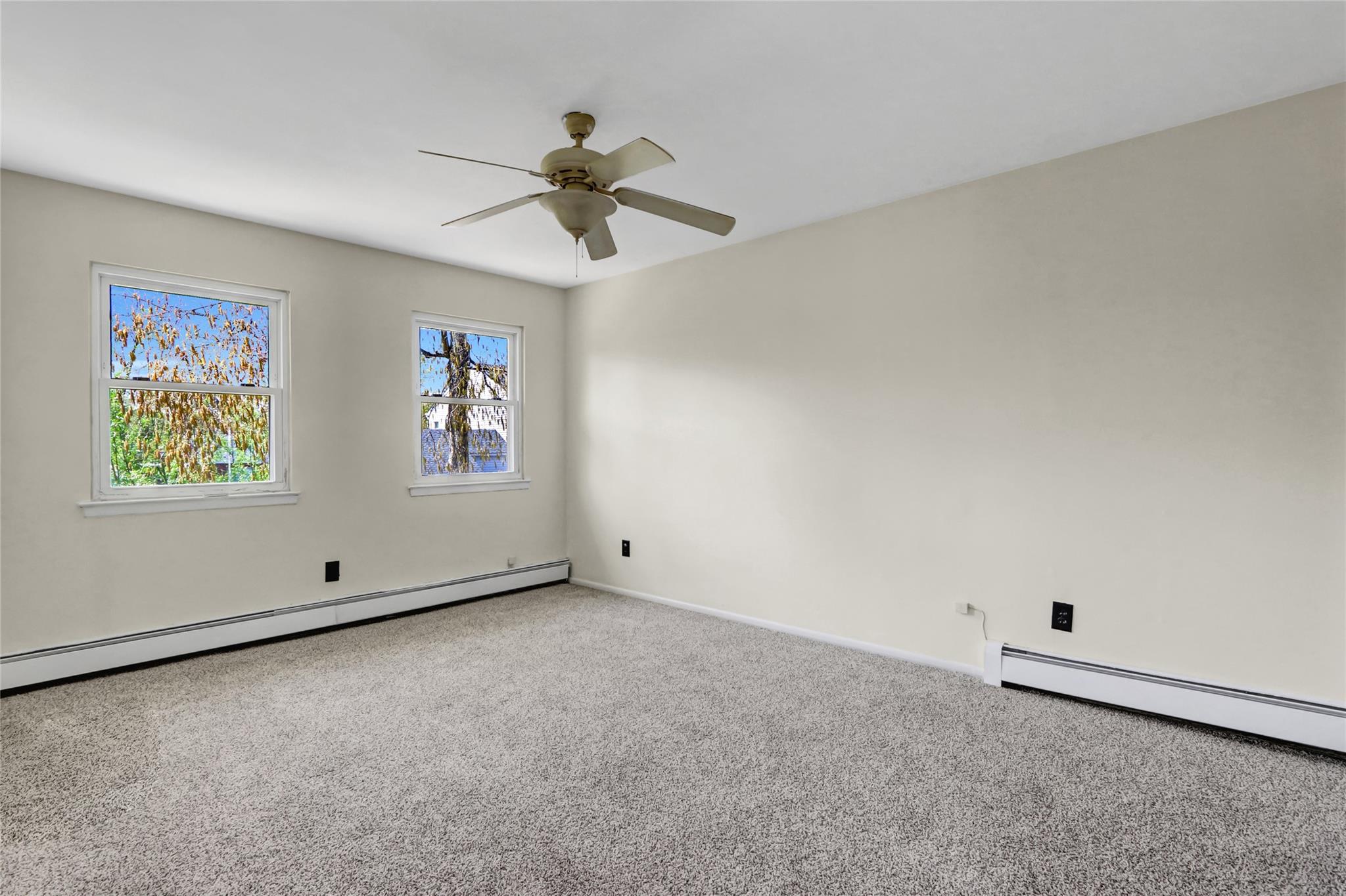 12 Wyant Avenue, Ronkonkoma, New York image 17