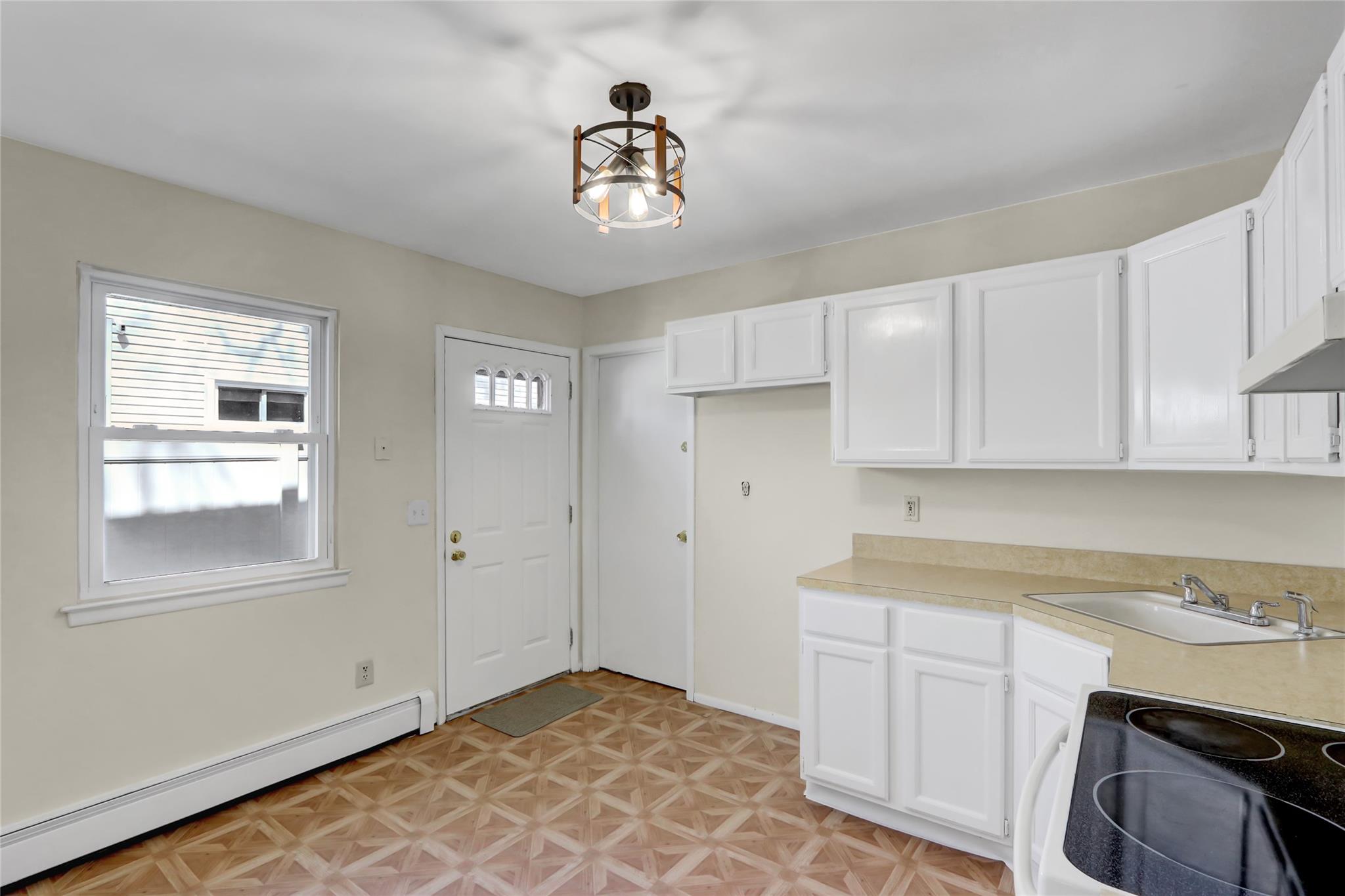 12 Wyant Avenue, Ronkonkoma, New York image 24