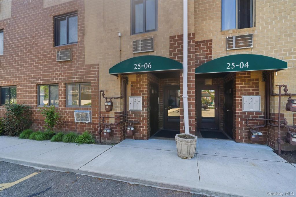 Photo of 2506 120th Street #1, Flushing, NY 11354 (MLS # 995647)
