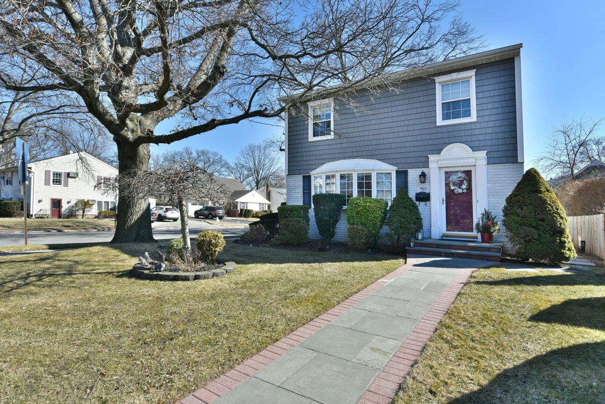 460 Old Country Road, Garden City, New York image 1