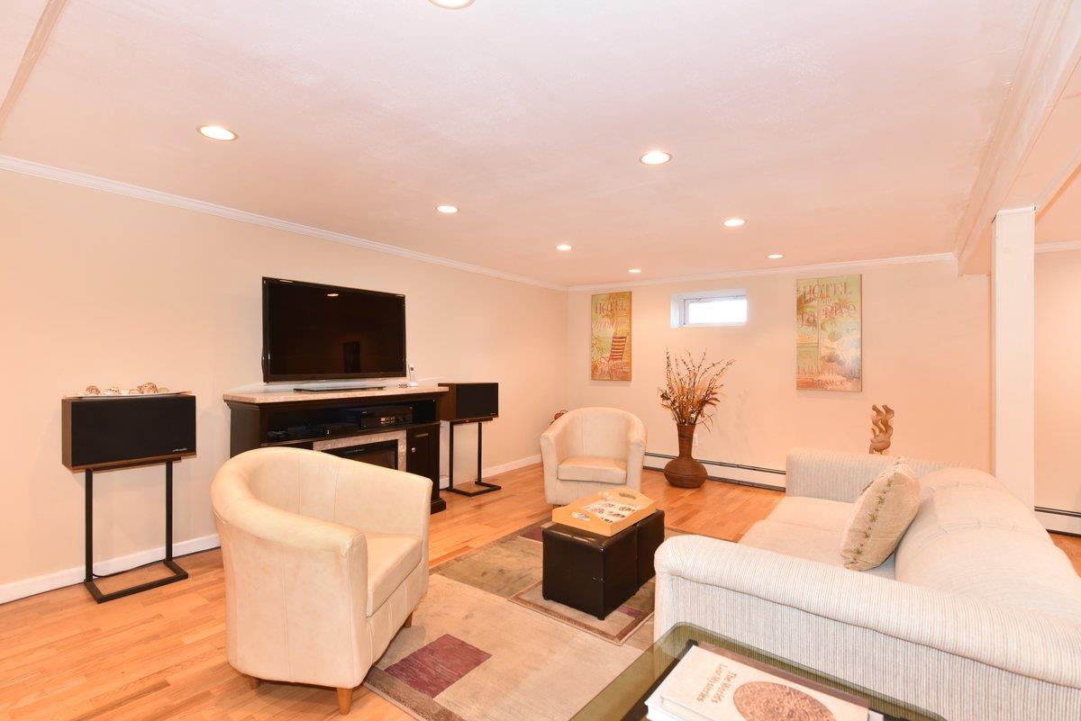 460 Old Country Road, Garden City, New York image 22