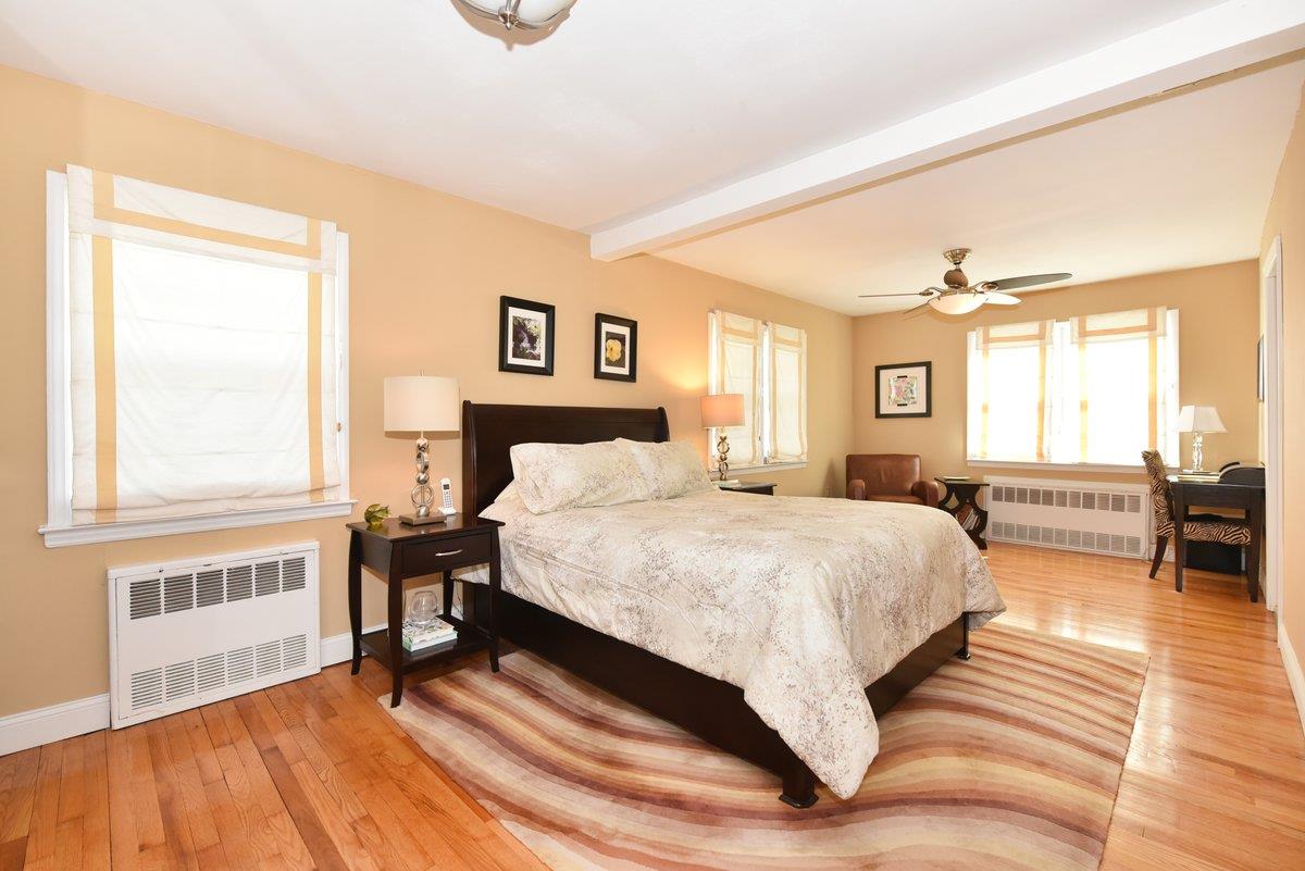 460 Old Country Road, Garden City, New York image 15