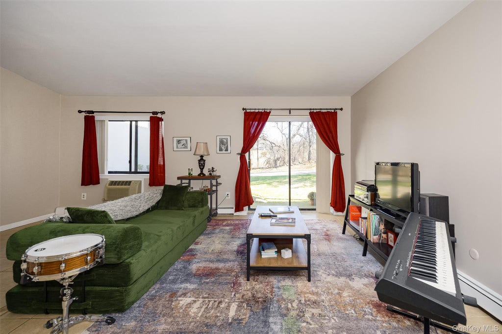 Photo of 10 Skyline Drive #10, Fishkill, NY 12524 (MLS # 1055589)