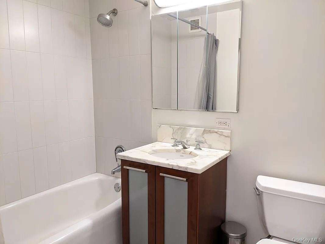 121 E 23rd Street 3F